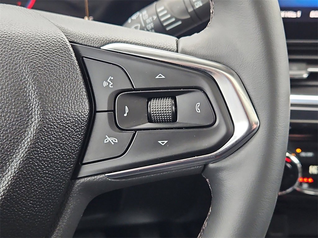 Certified 2025 Chevrolet Trax ACTIV w/ Sunroof Package image 25