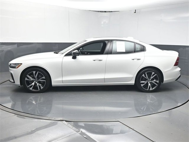Used 2024 Volvo S60 B5 Core image 5