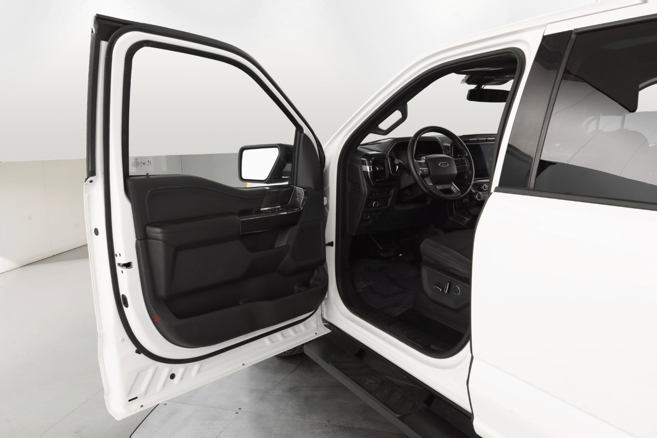 Used 2021 Ford F150 XLT w/ Equipment Group 302A High image 11