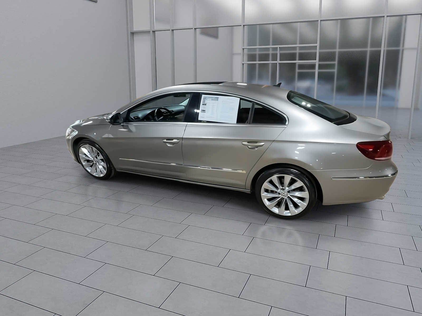 Used 2013 Volkswagen CC Executive image 6