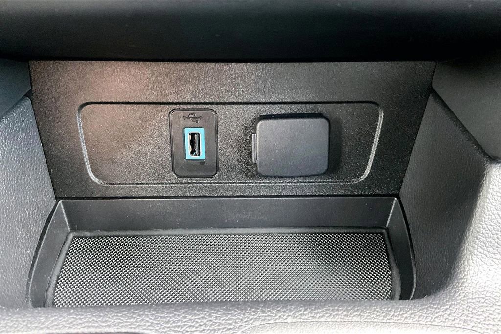 Certified 2019 Ford Escape SE image 32