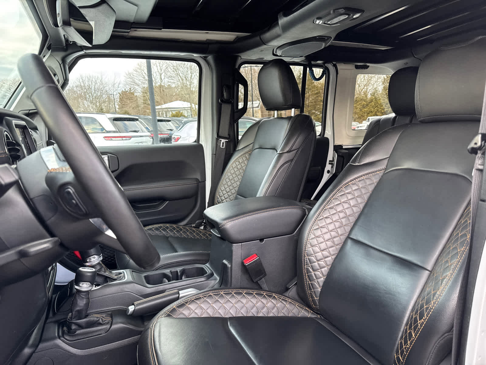 Used 2023 Jeep Wrangler Unlimited Sahara image 12