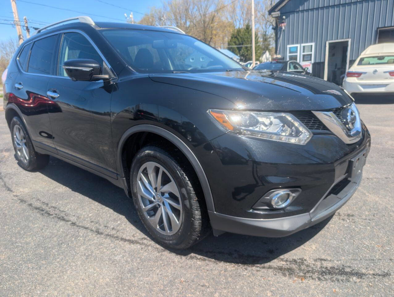 Used 2015 Nissan Rogue SL w/ SL Premium Package AWD/4WD image 3
