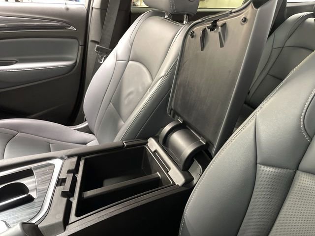 Used 2023 Buick Enclave Essence w/ Sport Touring Edition image 21