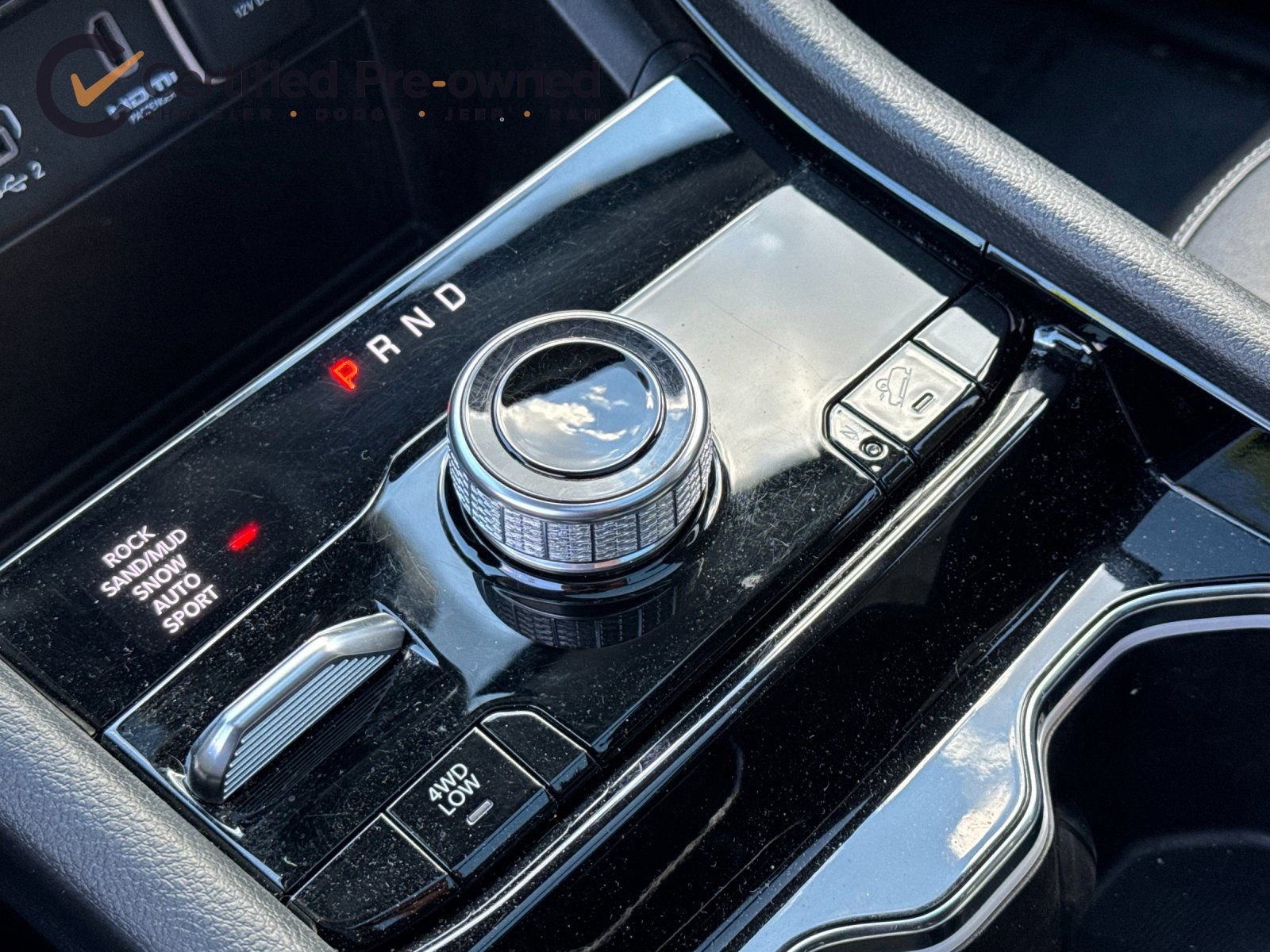 Used 2022 Jeep Grand Cherokee Limited 4xe image 23