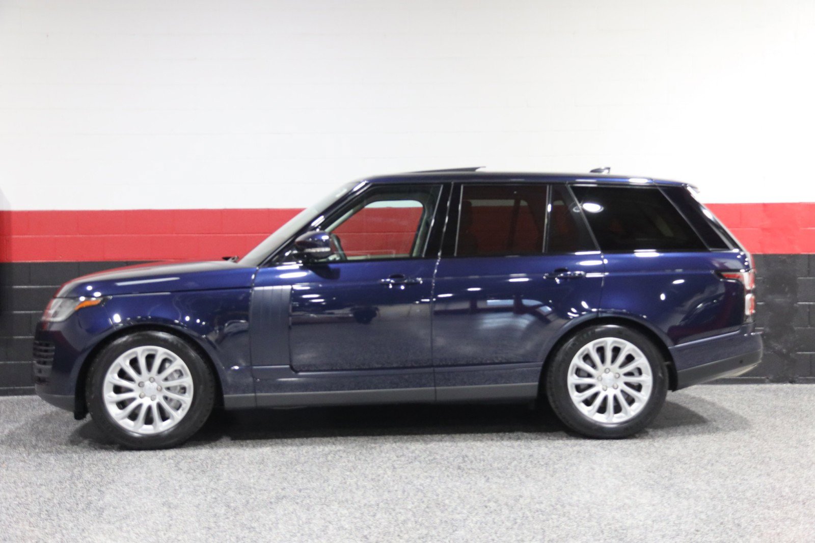 Used 2019 Land Rover Range Rover HSE image 21