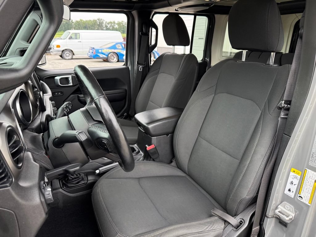 Used 2019 Jeep Wrangler Unlimited Sport S AWD/4WD image 13