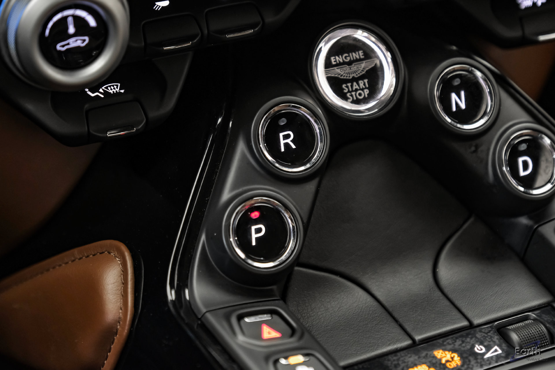 Used 2020 Aston Martin V8 Vantage Coupe RWD image 60