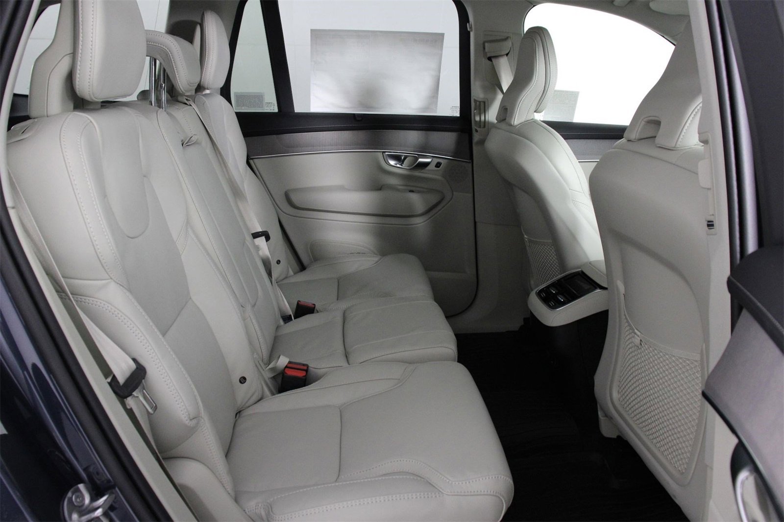 New 2026 Volvo XC90 B6 Ultra image 11