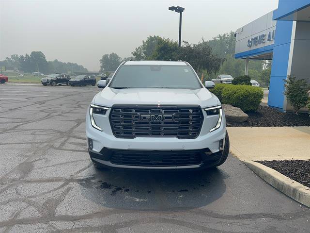 New 2026 GMC Acadia Denali Ultimate w/ LPO, Floor Liner Package AWD/4WD image 2