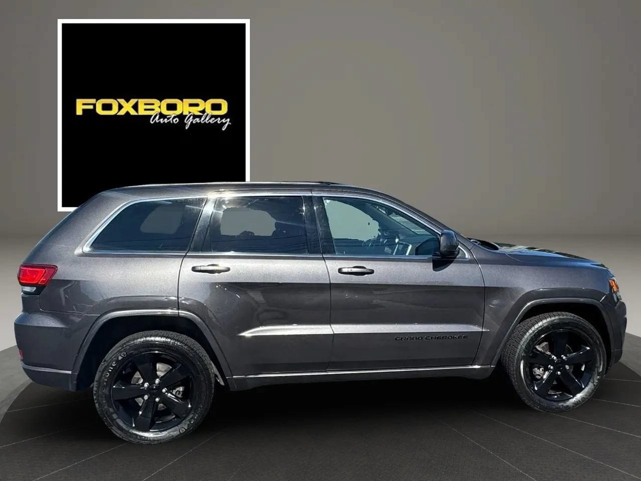 Used 2015 Jeep Grand Cherokee Altitude AWD/4WD image 4