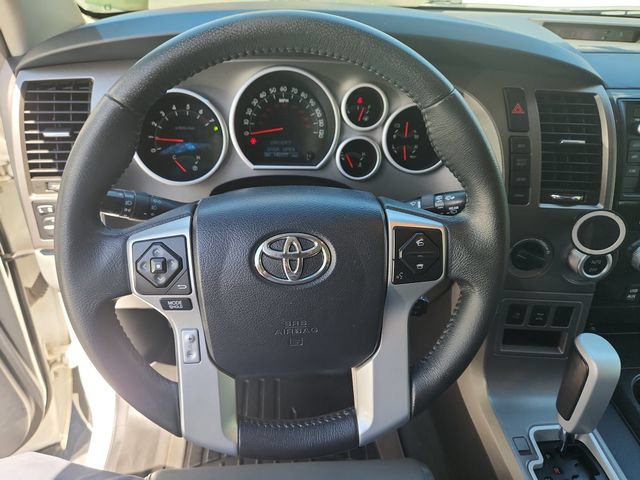 Used 2015 Toyota Sequoia Limited AWD/4WD image 25