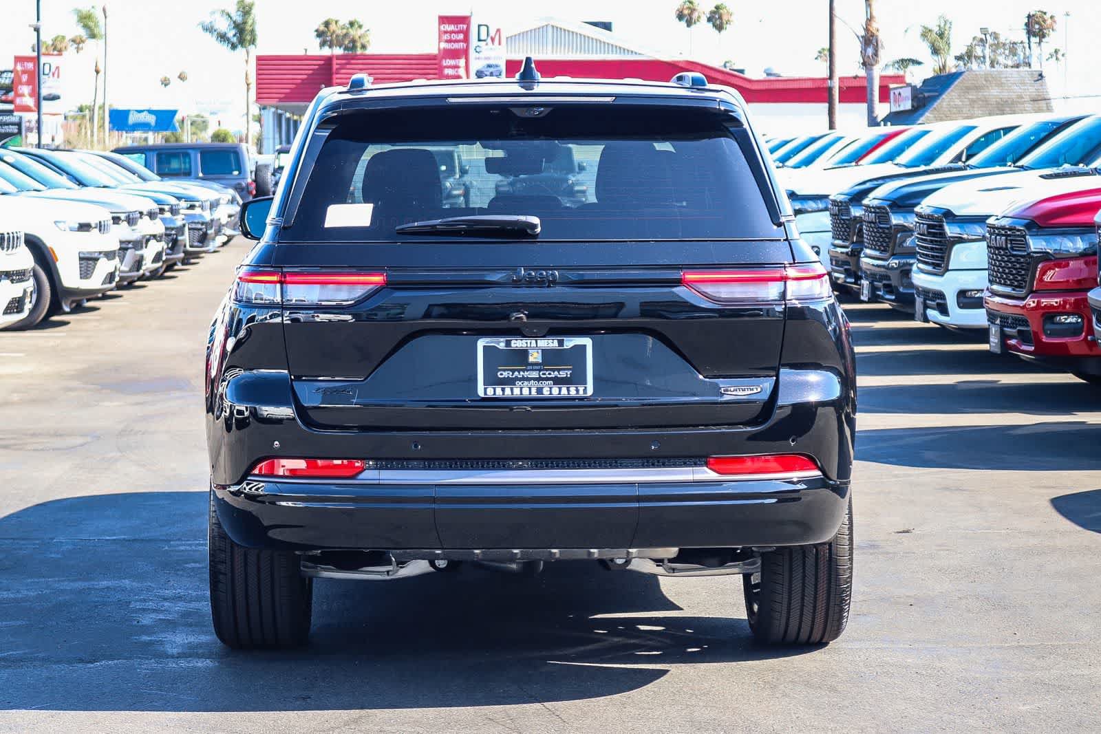 New 2026 Jeep Grand Cherokee Summit AWD/4WD image 5