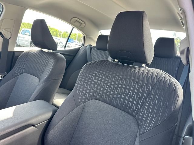 Used 2025 Toyota Camry LE FWD image 16
