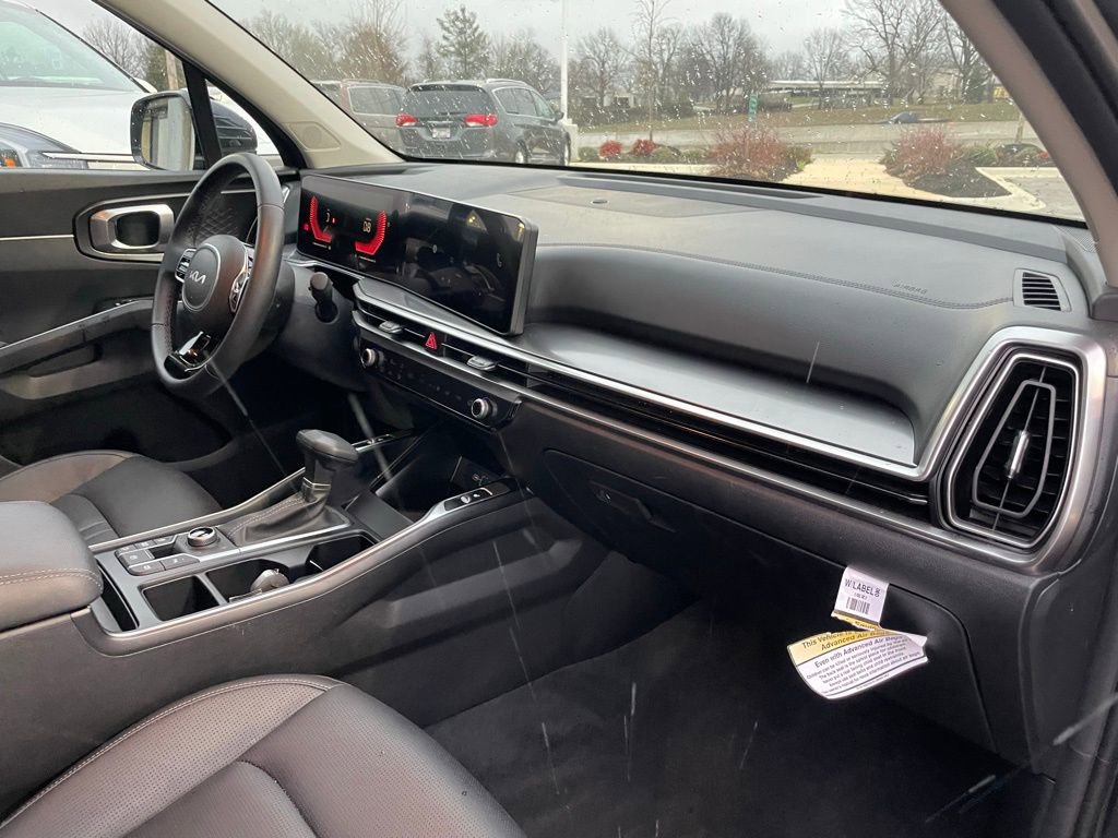 New 2025 Kia Sorento S image 31