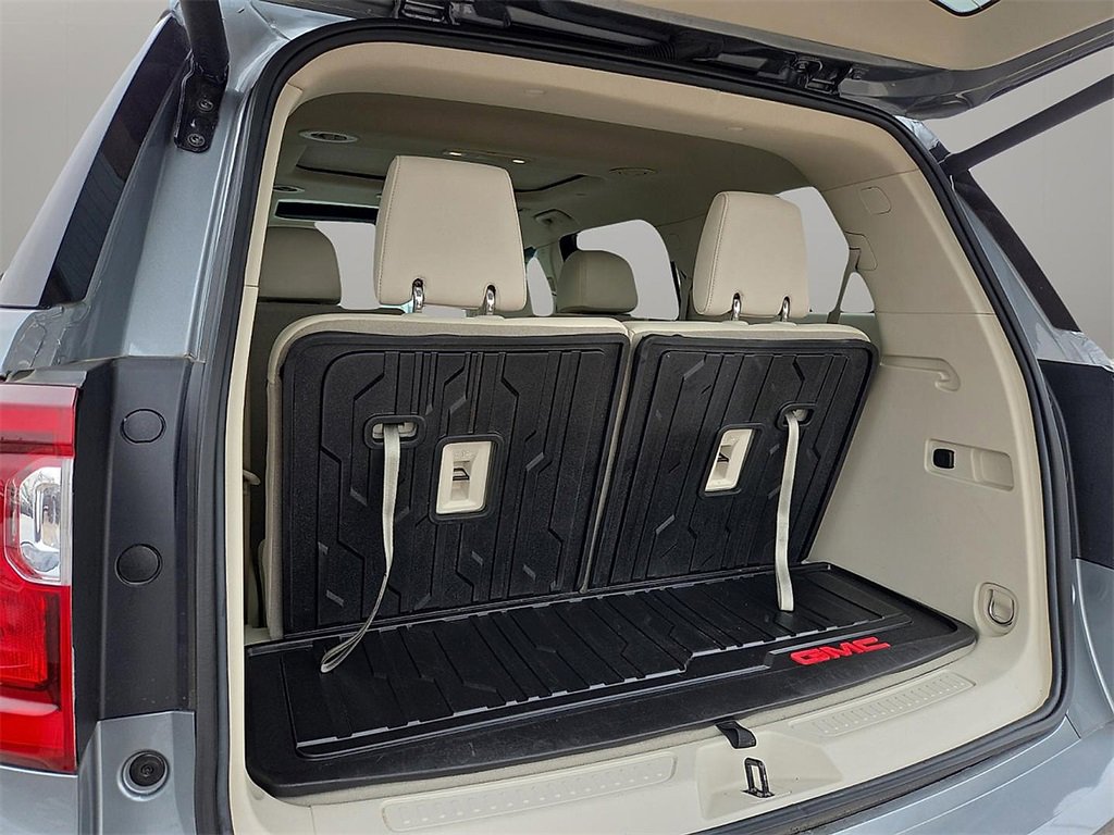 Used 2023 GMC Acadia Denali w/ Denali Ultimate Package image 8