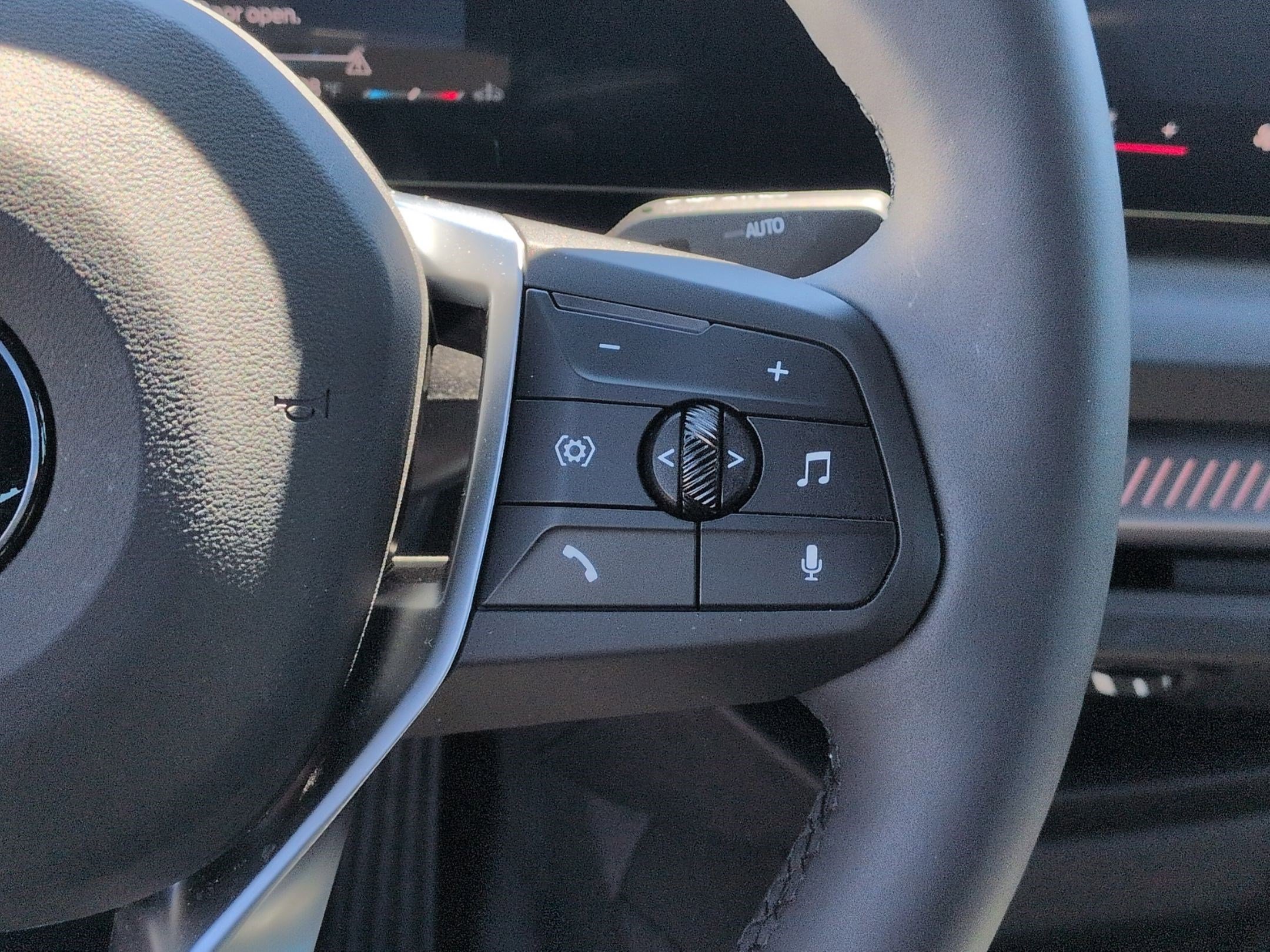 Used 2025 BMW 228i xDrive w/ Premium Package image 20