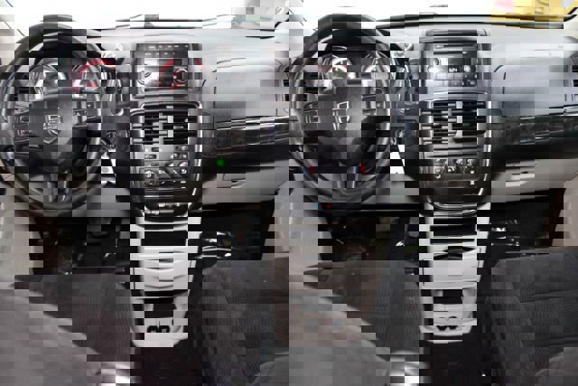 Used 2014 Dodge Grand Caravan American Value Package image 2