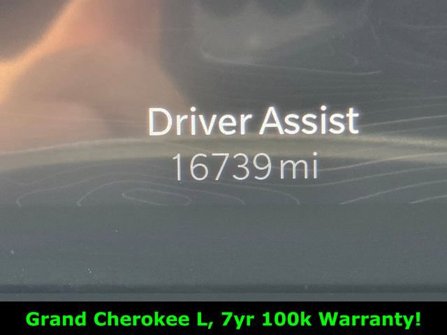 Certified 2024 Jeep Grand Cherokee L Limited w/ Luxury Tech Group II image 34