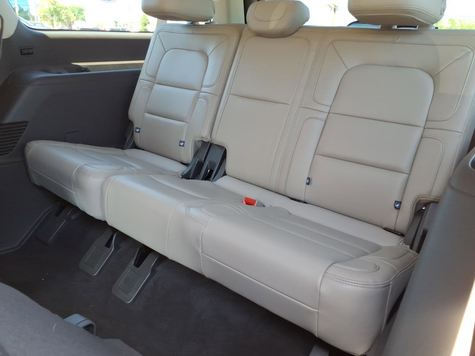 Used 2024 Lincoln Navigator L Reserve AWD/4WD image 14