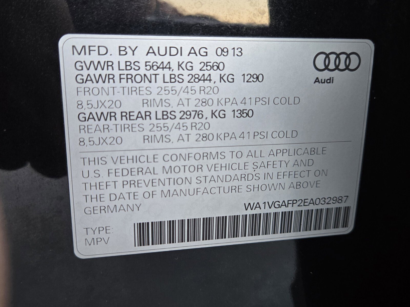 Used 2014 Audi SQ5 Prestige w/ Prestige Package image 37