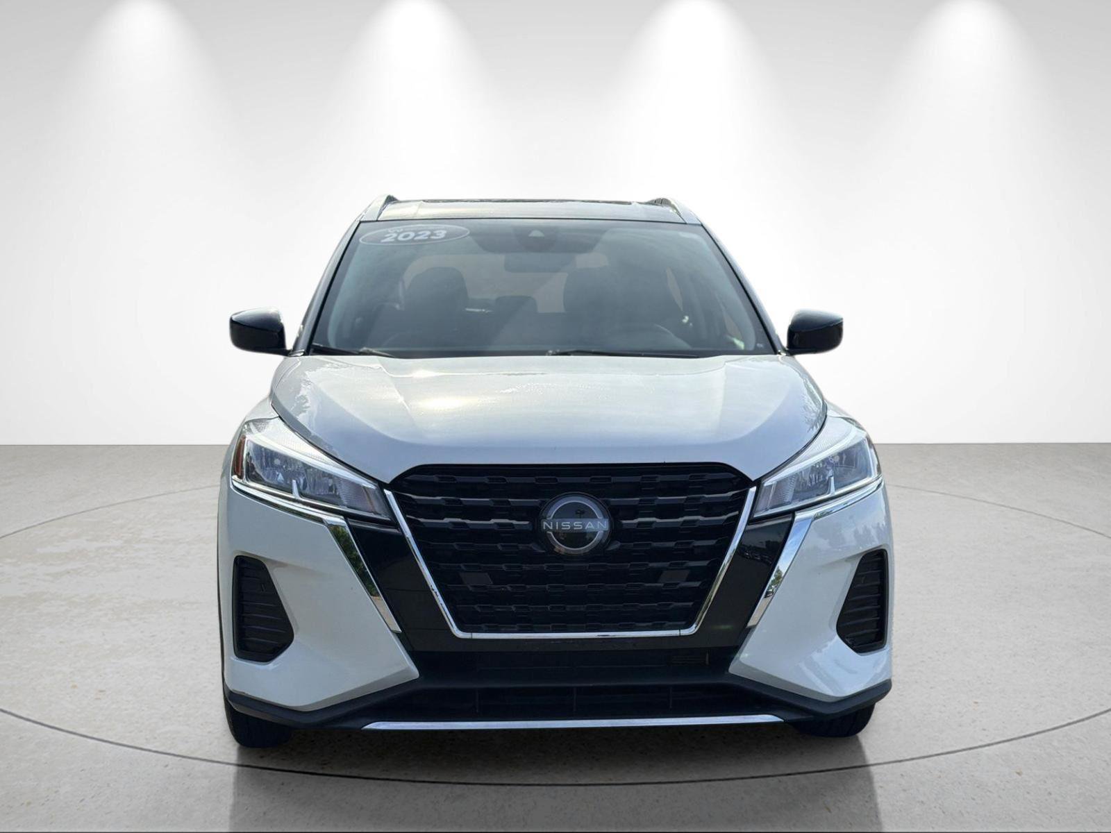 Used 2023 Nissan Kicks SV FWD image 8