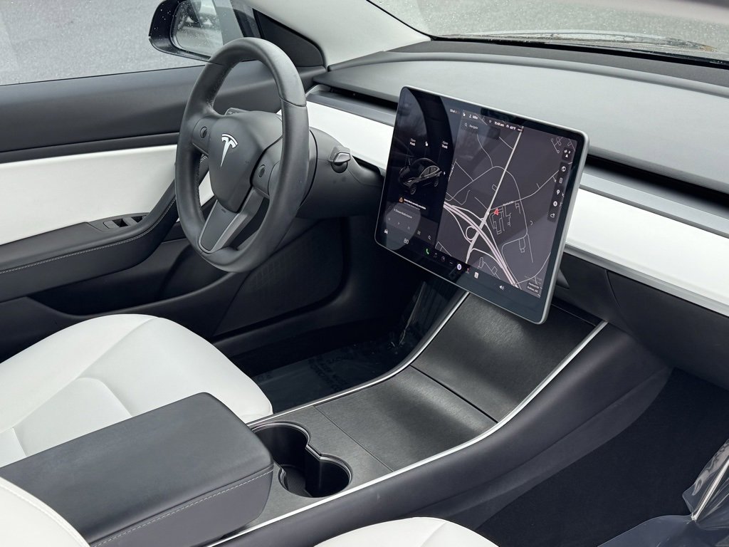 Used 2019 Tesla Model 3 Performance image 6
