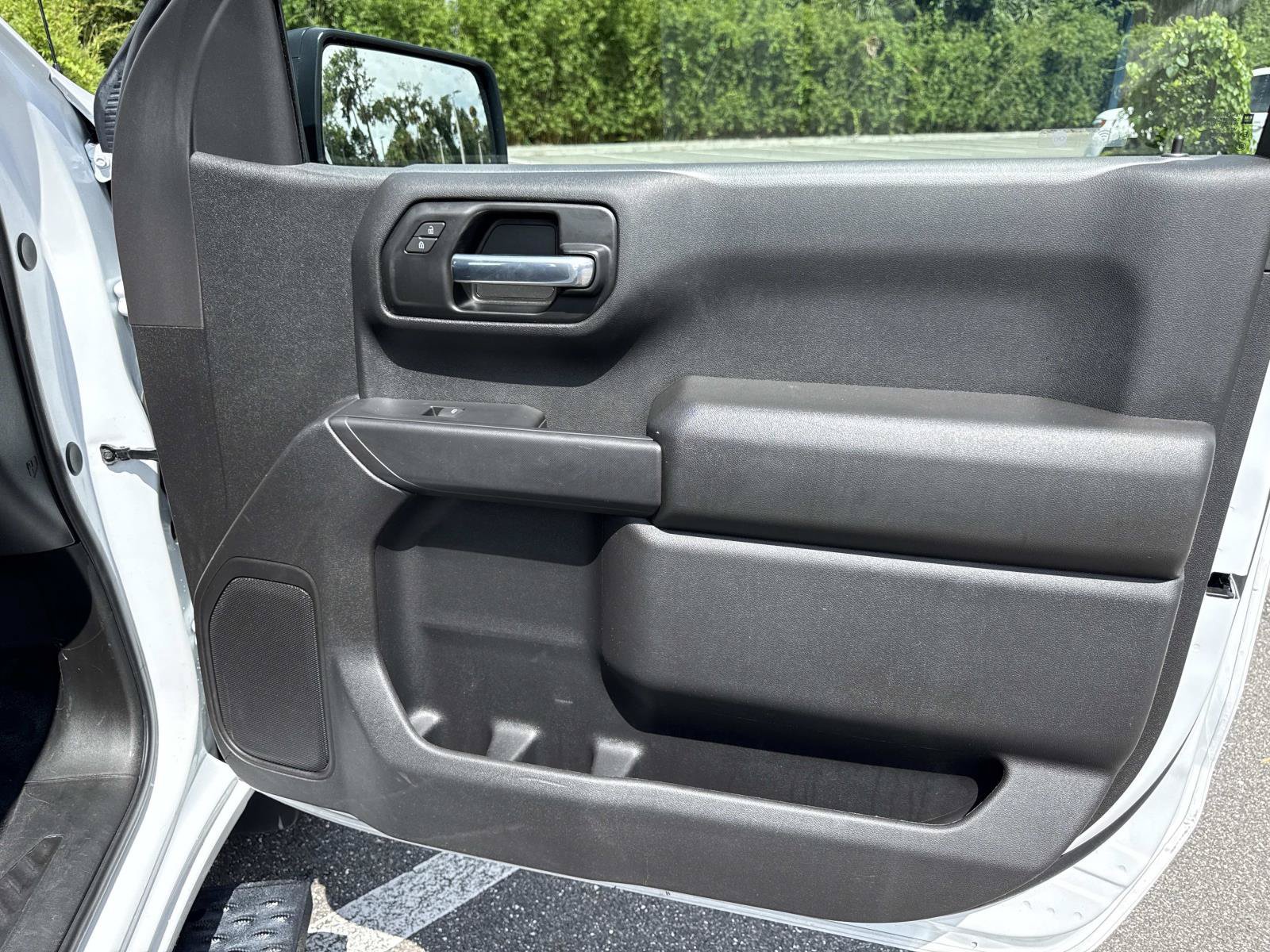 Used 2025 Chevrolet Silverado 1500 W/T w/ Trailering Package AWD/4WD image 9