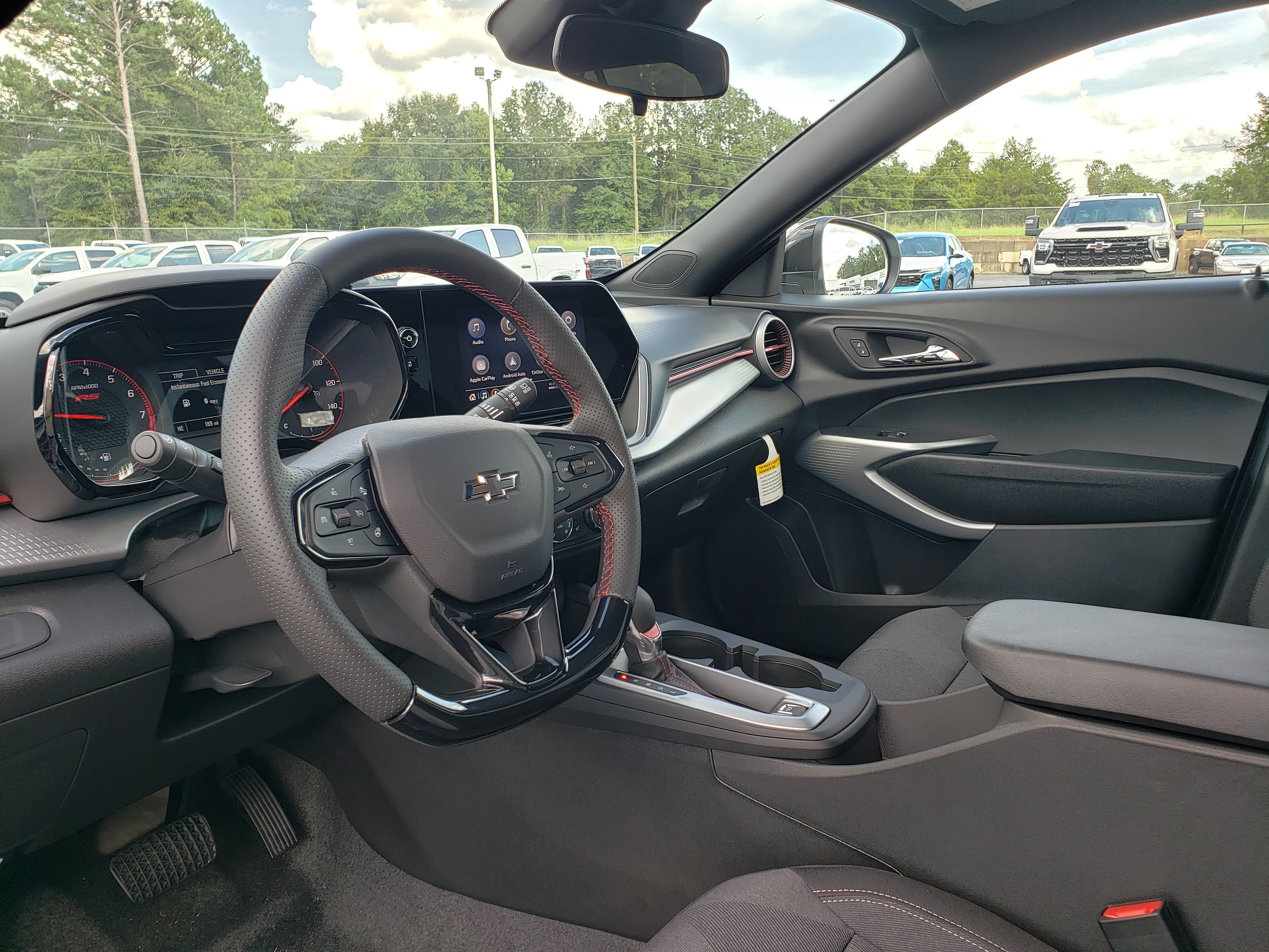 New 2026 Chevrolet Trax RS w/ Driver Confidence Package FWD image 28
