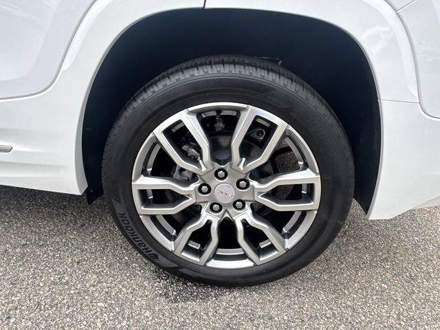Used 2023 GMC Terrain Denali image 17
