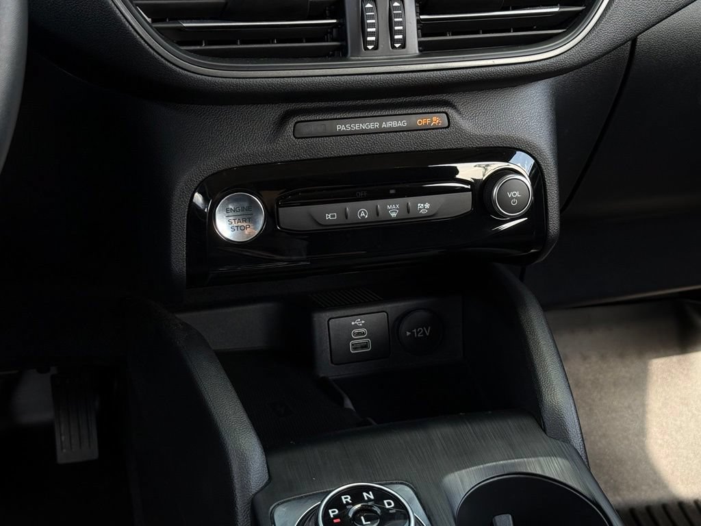 Certified 2024 Ford Escape Active w/ Tech Pack #2 AWD/4WD image 17