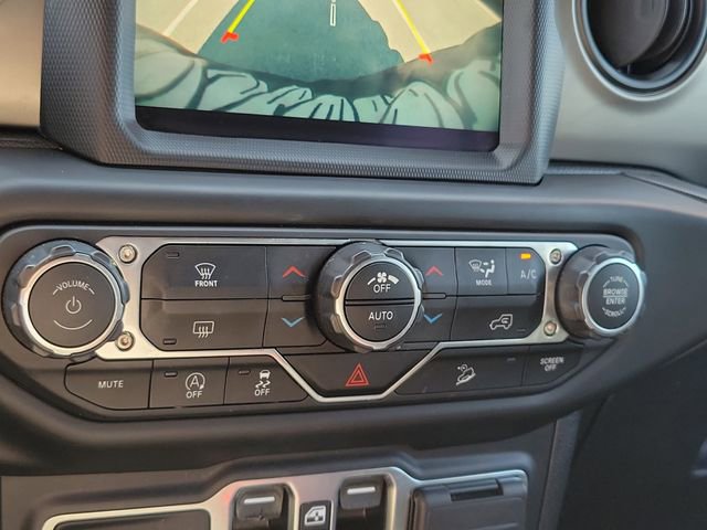Used 2021 Jeep Wrangler Unlimited Sport AWD/4WD image 25