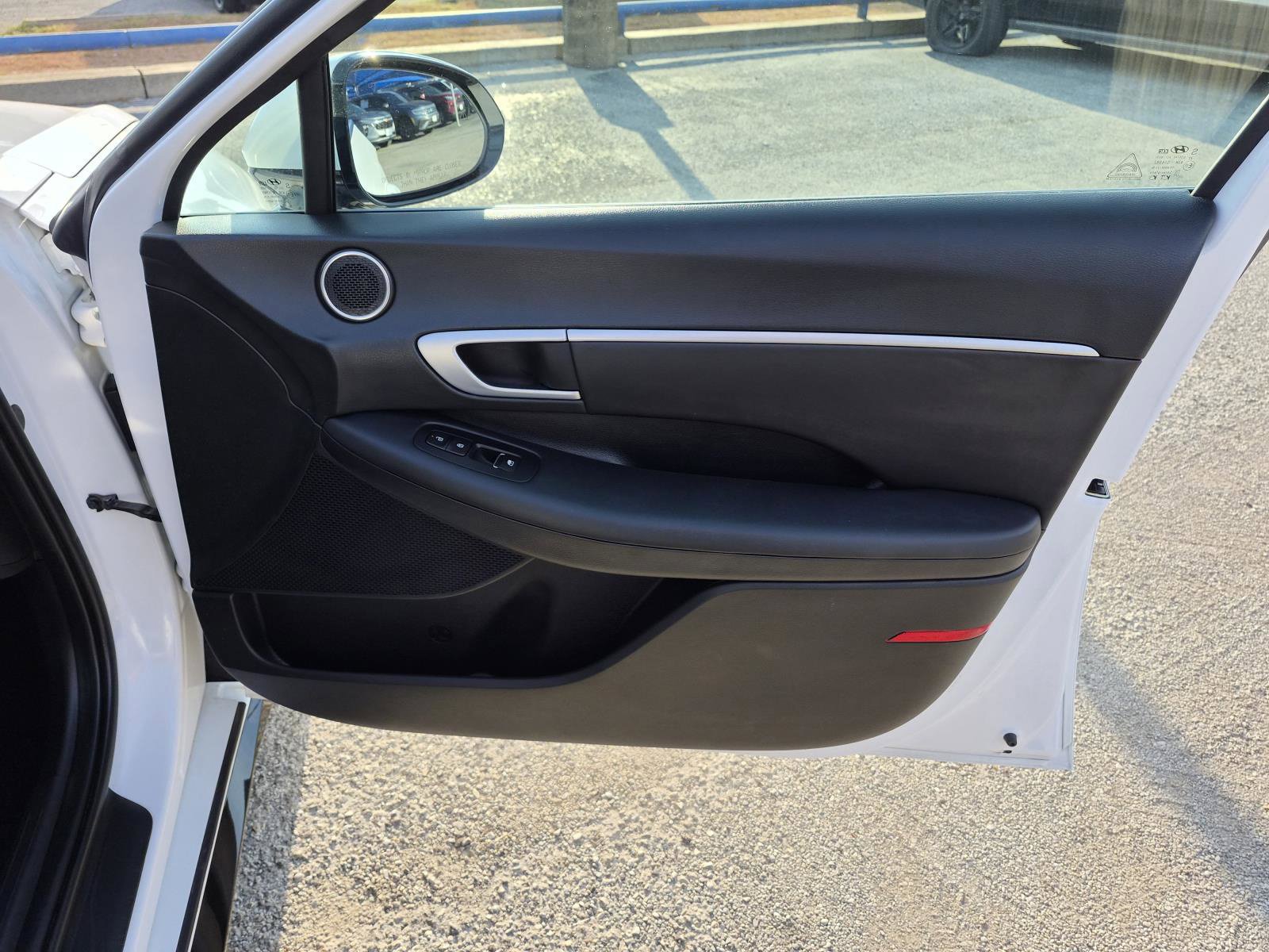 Used 2025 Hyundai Sonata SEL FWD image 9