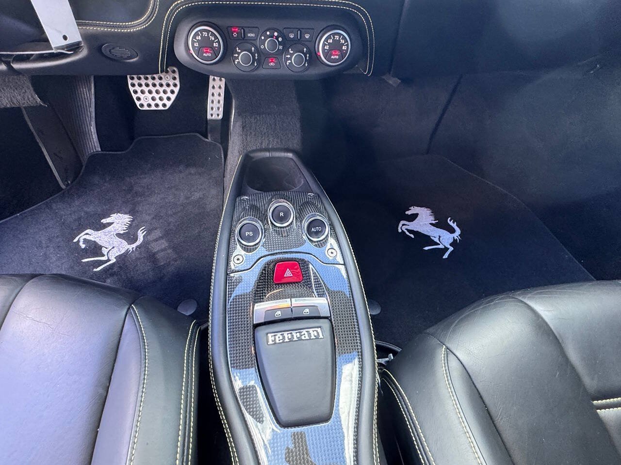 Used 2010 Ferrari 458 Italia Coupe RWD image 61