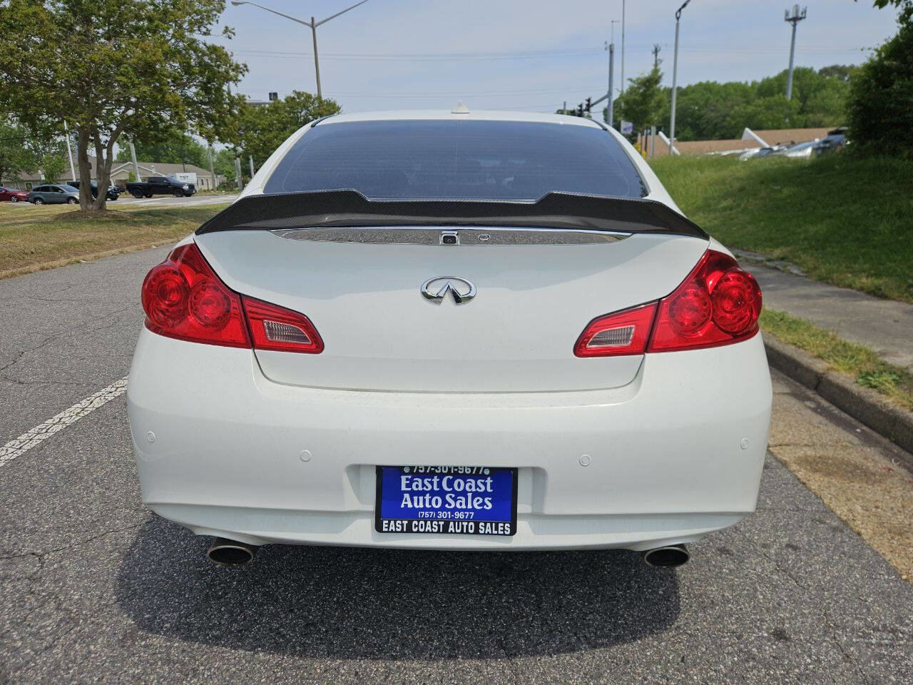 Used 2013 INFINITI G37 x Sedan w/ Premium Pkg AWD/4WD image 4