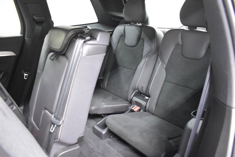 Used 2016 Volvo XC90 T6 R-Design w/ Protection Package Plus AWD/4WD image 27