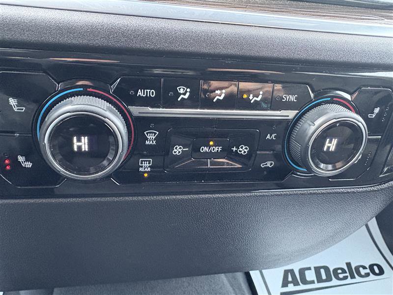 Used 2025 Chevrolet Silverado 1500 LT image 17