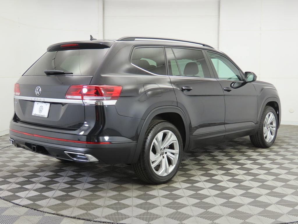 Certified 2023 Volkswagen Atlas SE w/ Panoramic Sunroof Package image 5