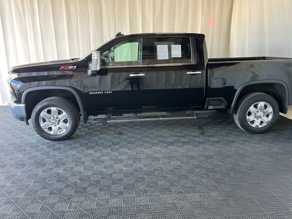 Used 2021 Chevrolet Silverado 3500 LTZ w/ LTZ Premium Package AWD/4WD image 23