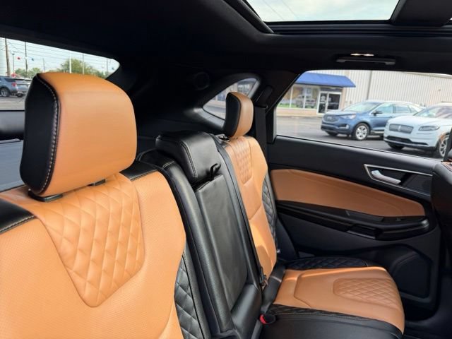 Used 2023 Ford Edge Titanium w/ Equipment Group 301A AWD/4WD image 41