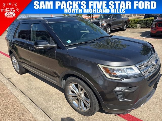 Used 2018 Ford Explorer XLT w/ Equipment Group 201A image 3