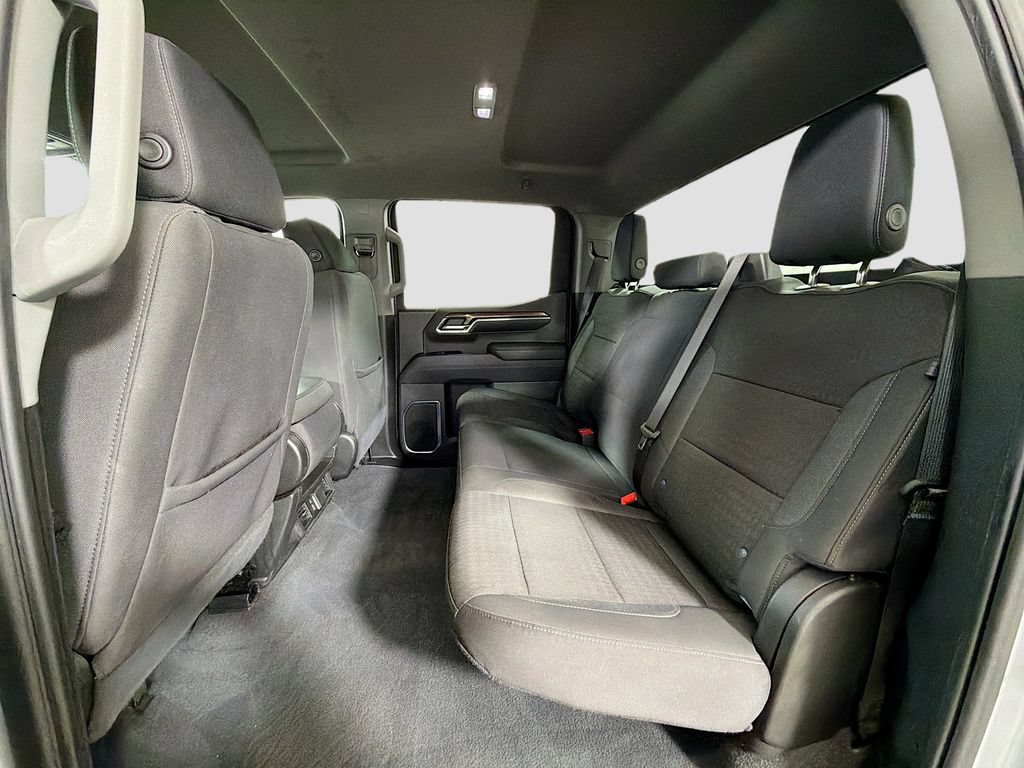 Used 2024 Chevrolet Silverado 1500 LT AWD/4WD image 25