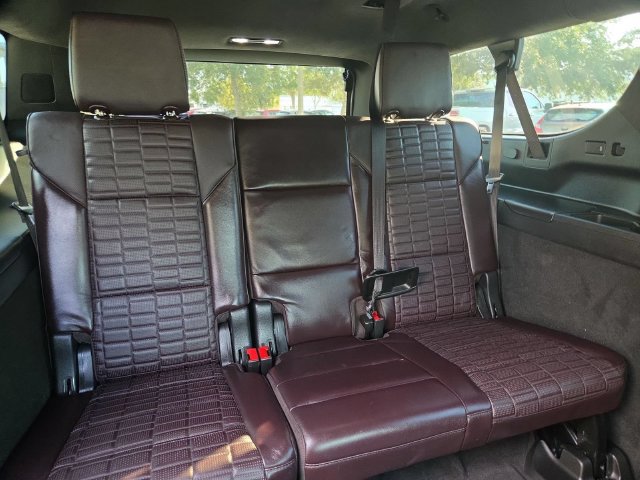 Certified 2022 Cadillac Escalade ESV Premium Luxury Platinum AWD/4WD image 28