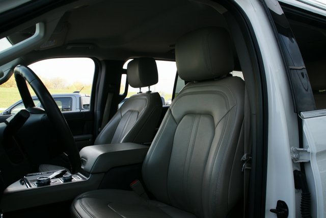 Used 2021 Ford Expedition Max Limited image 17