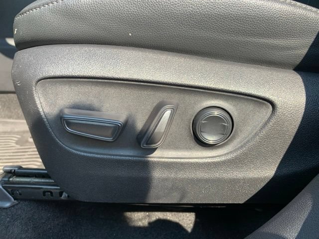 Used 2024 Toyota Grand Highlander AWD image 14