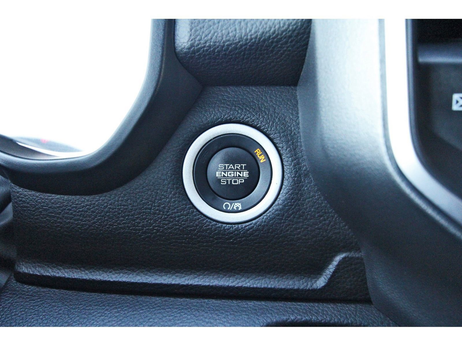 Used 2025 RAM 1500 Lone Star image 21