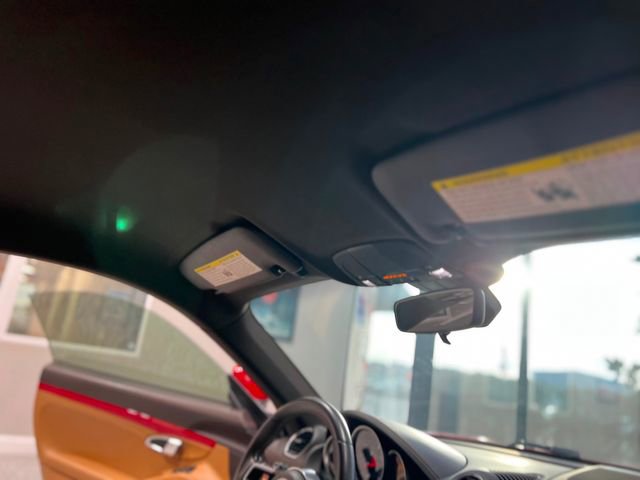 Used 2018 Porsche 718 Cayman Base image 32