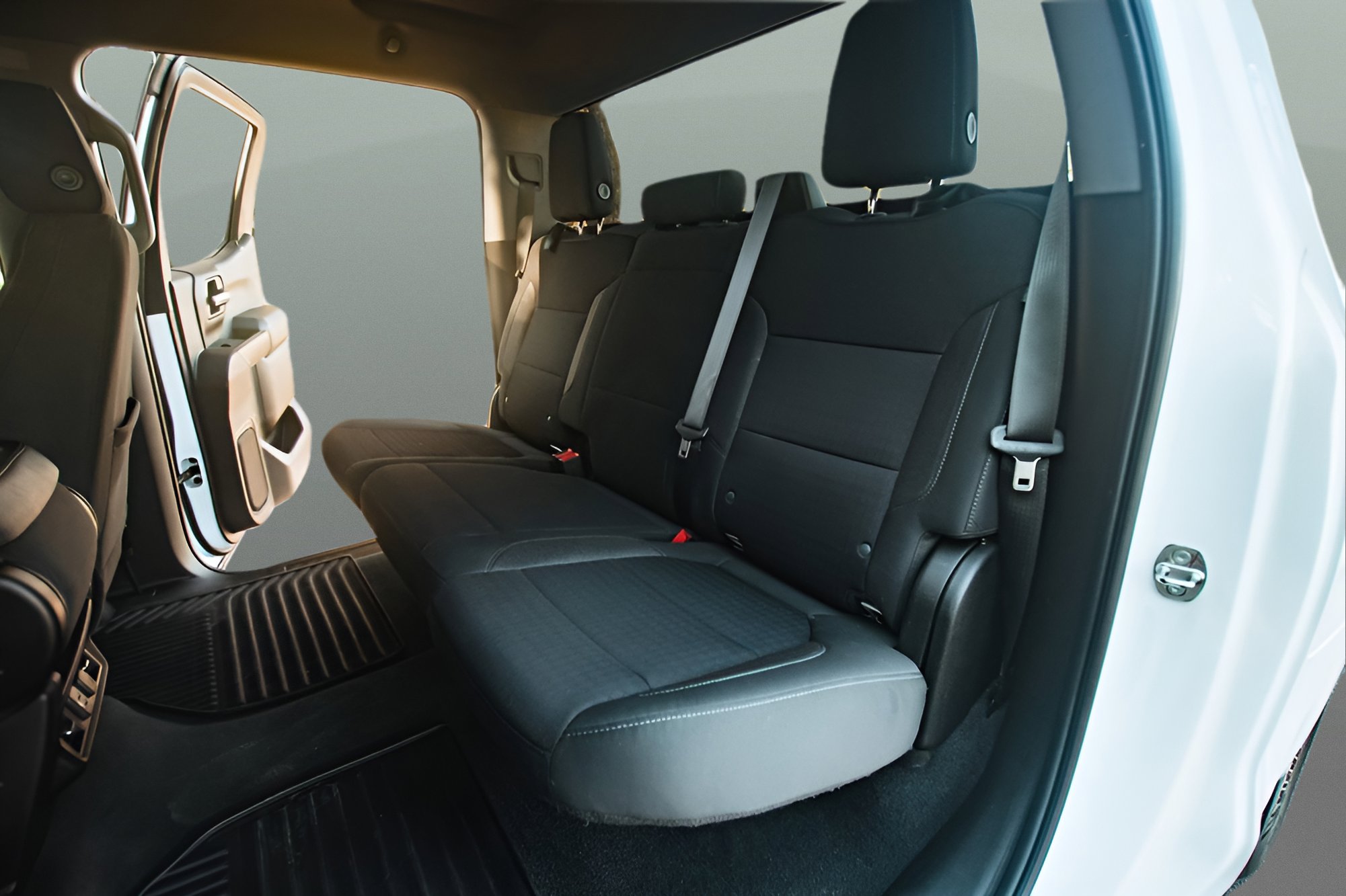 Used 2020 Chevrolet Silverado 1500 LT w/ All-Star Edition image 16