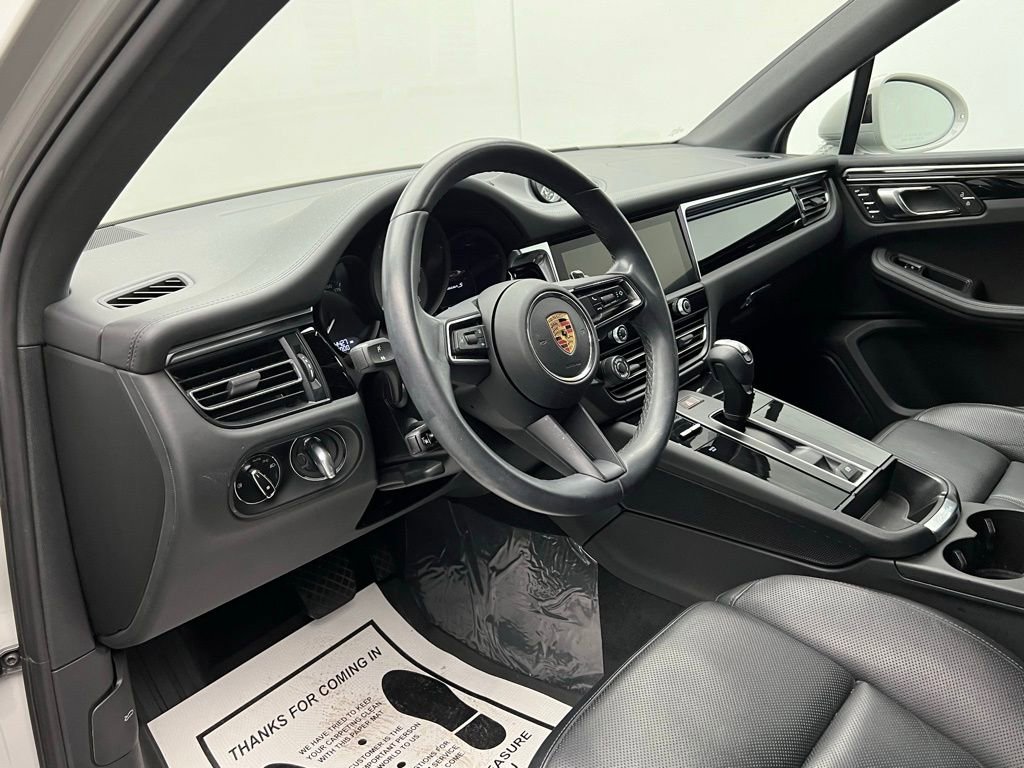 Used 2023 Porsche Macan S image 4