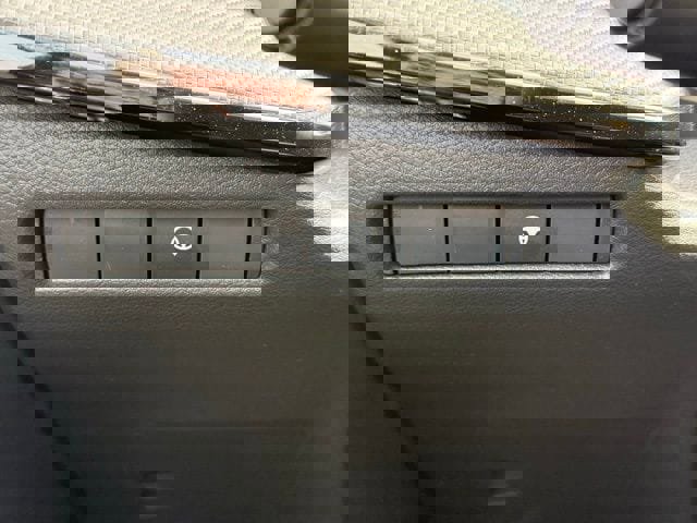 New 2026 Nissan Kicks SR w/ Cold Weather Package image 26